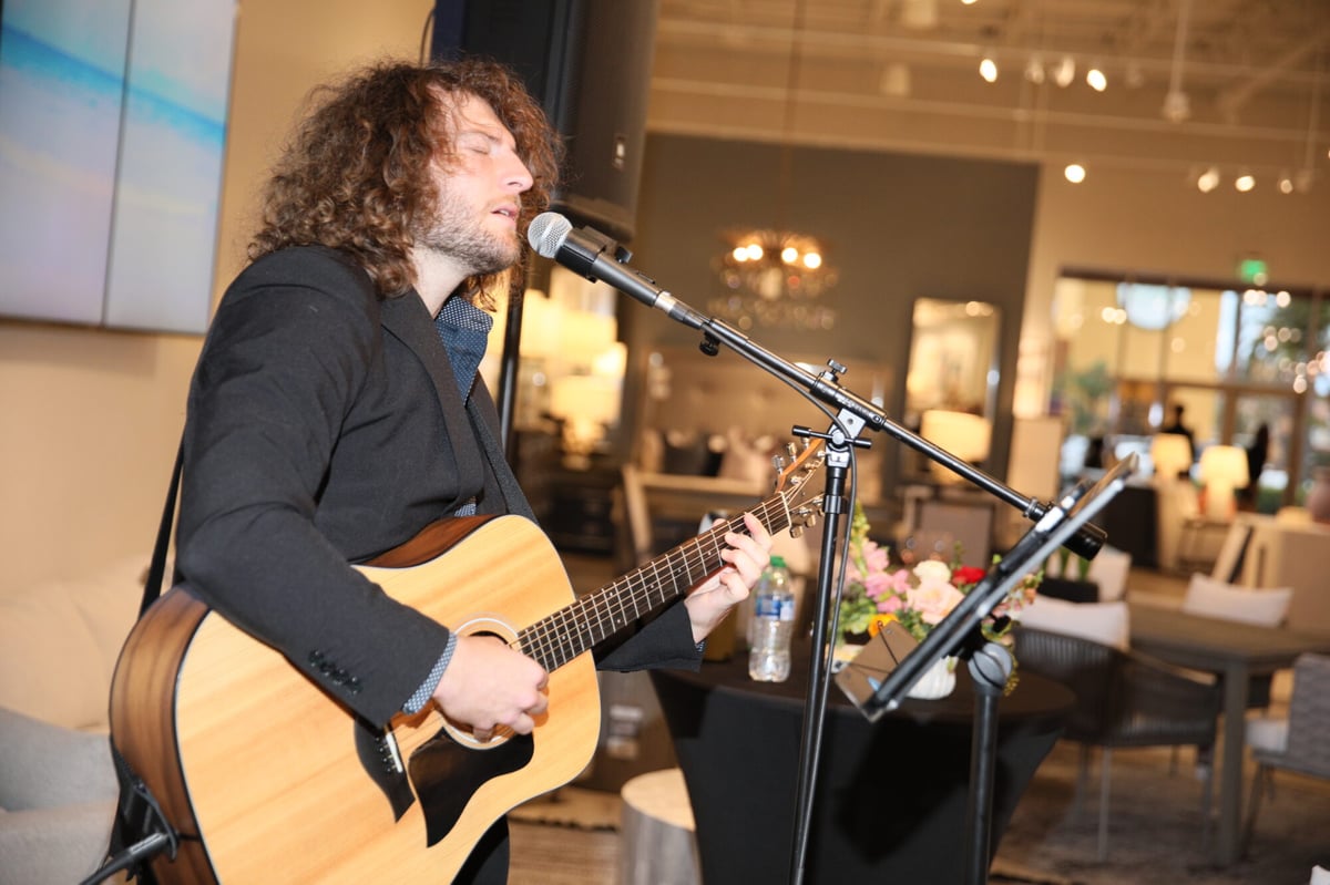 Luxe Interiors + Design, Mathis Design Studio and Bernhardt collaborated to bring home furnishings design trends to life at the Mathis Design Studio’s Irvine showroom.