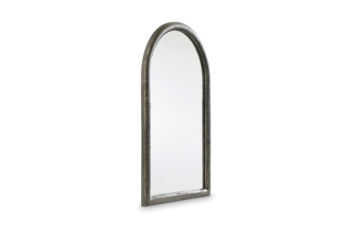 Dilworth Mirror