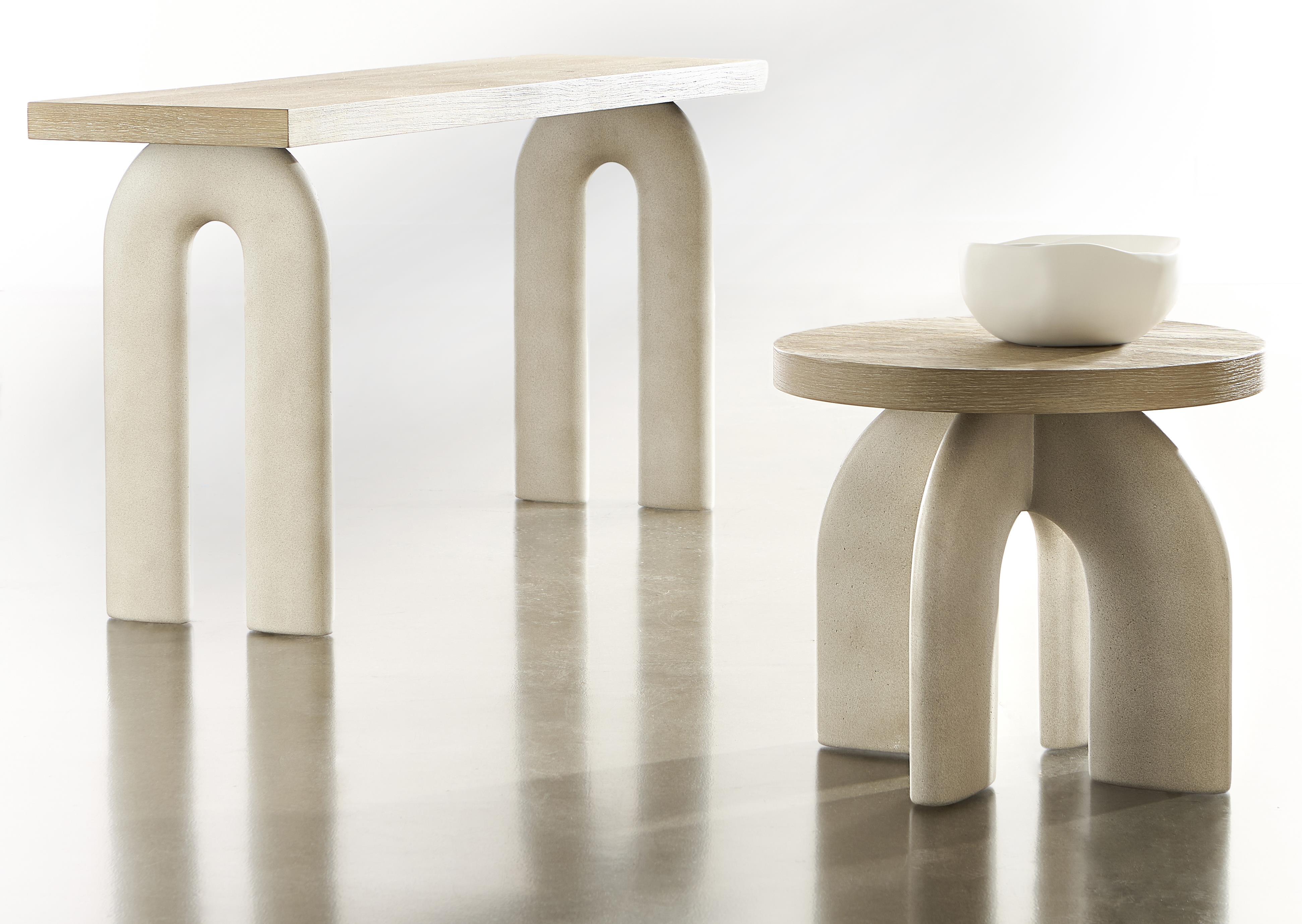 Explore the sculptural beauty of curved silhouettes and fluid form in a curated selection of Bernhardt accent tables.