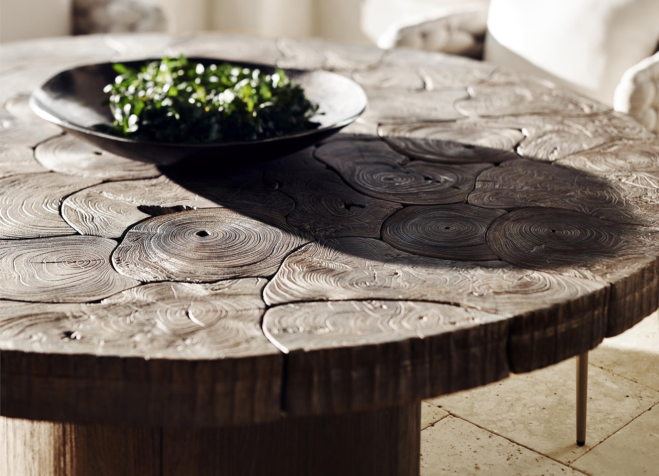 Explore a new expression of outdoor living—where sophisticated design, luxurious comfort, and timeless beauty come together.