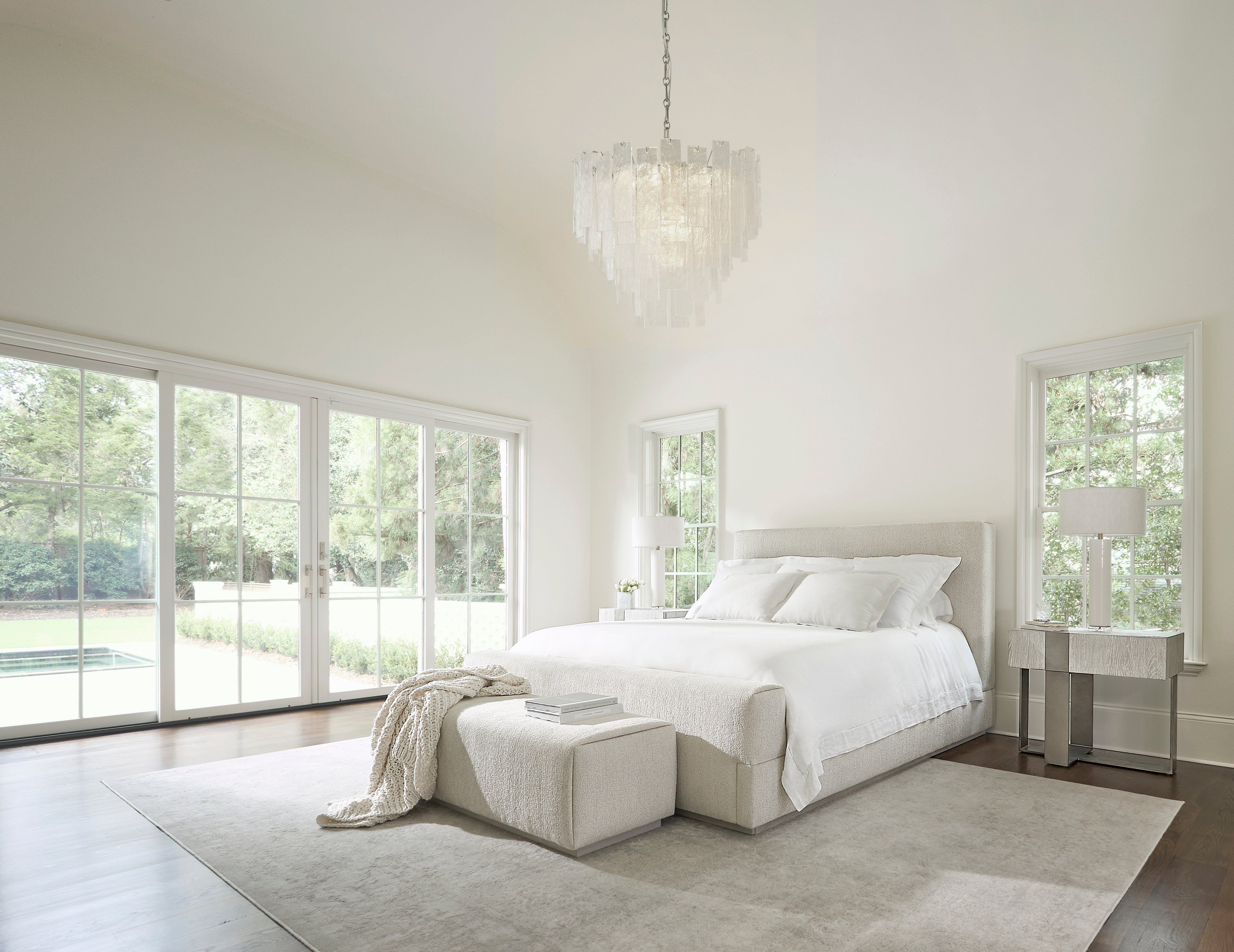 With architectural lines, textured metals, and a warm palette, Bernhardt’s Tempo collection is structured, modern, and effortlessly refined.